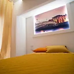 Nocleg ze śniadaniem L' Angolo Dei Poeti - 4*