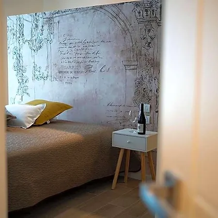 L' Angolo Dei Poeti - Bed & Breakfast 4*